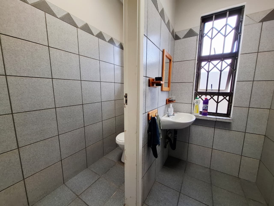 Commercial Property for Sale in Hamilton Free State